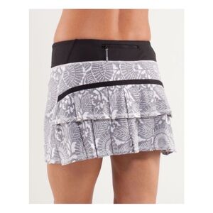 Lululemon run pace setter skirt beach floral RARE 10